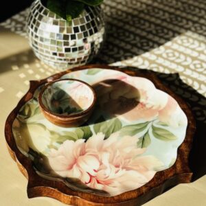 Exquisite wooden serveware